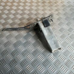 Priekšēja bufera pastiprinātāja kronšteins priekš AUDI A6 AVANT 2006