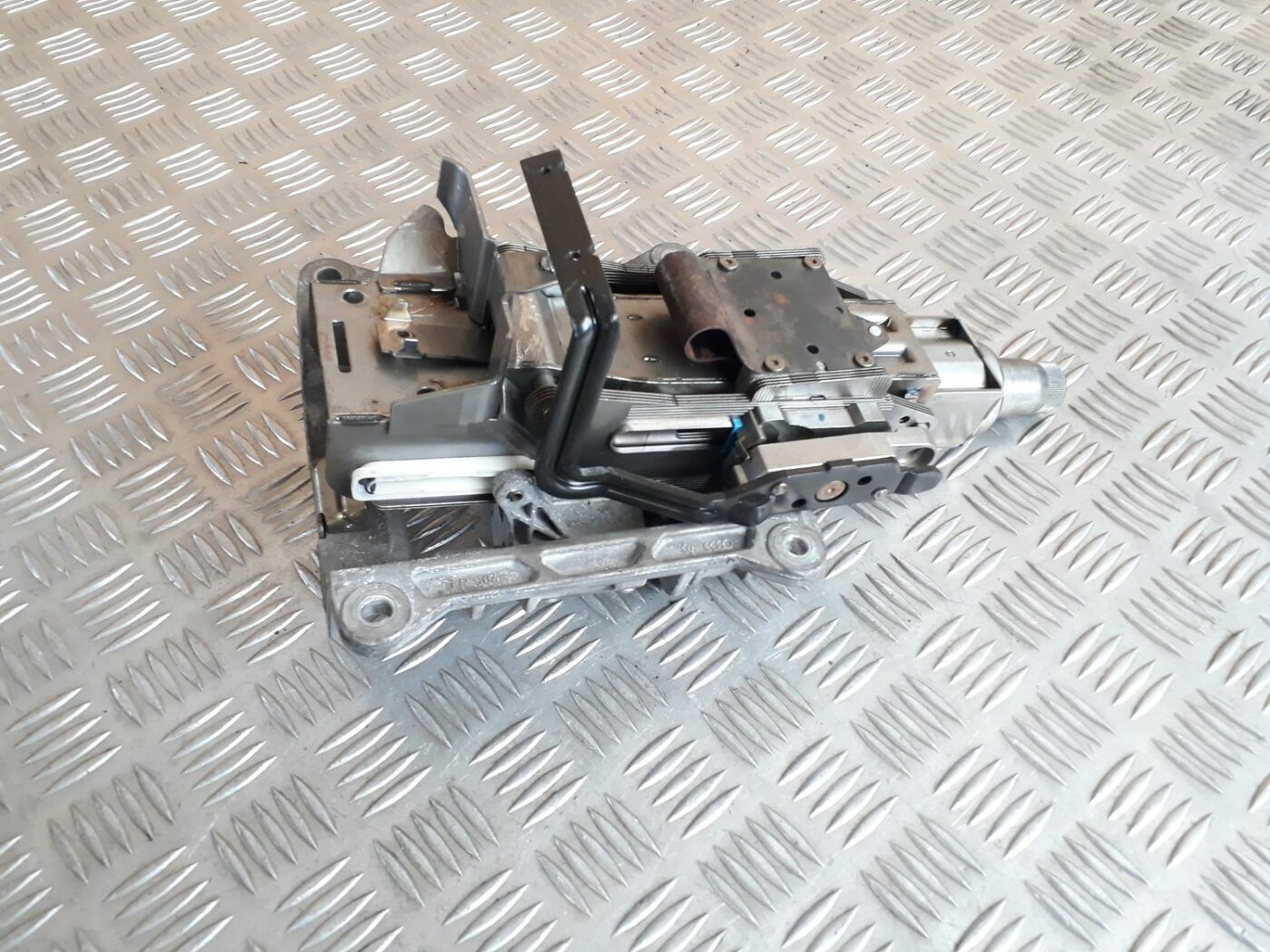 Stūres statne priekš AUDI A6 AVANT 2006 1 Stūres statne priekš AUDI A6 AVANT 2006