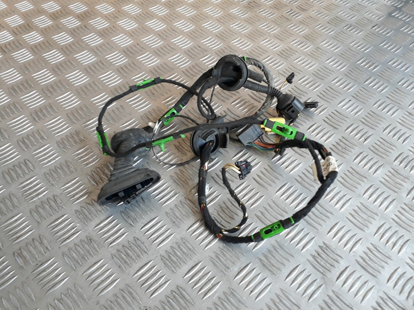 Durvju vadi priekš AUDI A6 AVANT 2006