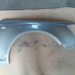 Priekšējais labais spārns priekš AUDI A6 AVANT 2006