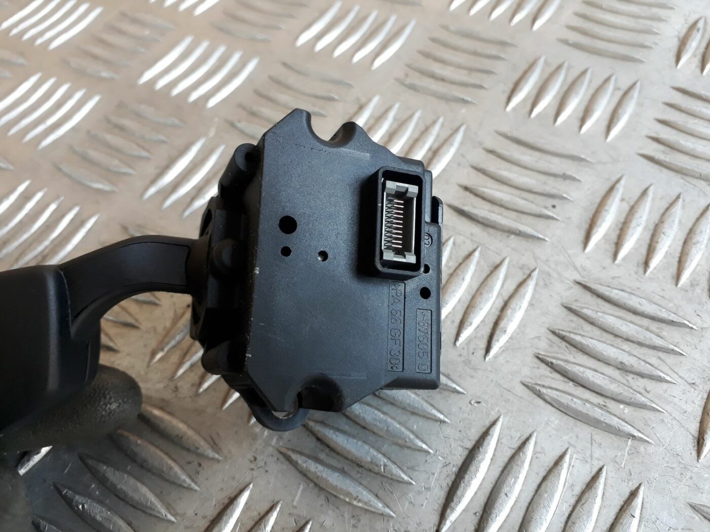 Pagrieziena rādītāju slēdzis priekš BMW 530D E61 2006 TOURING BLUE 4 Pagrieziena rādītāju slēdzis priekš BMW 530D E61 2006 TOURING BLUE