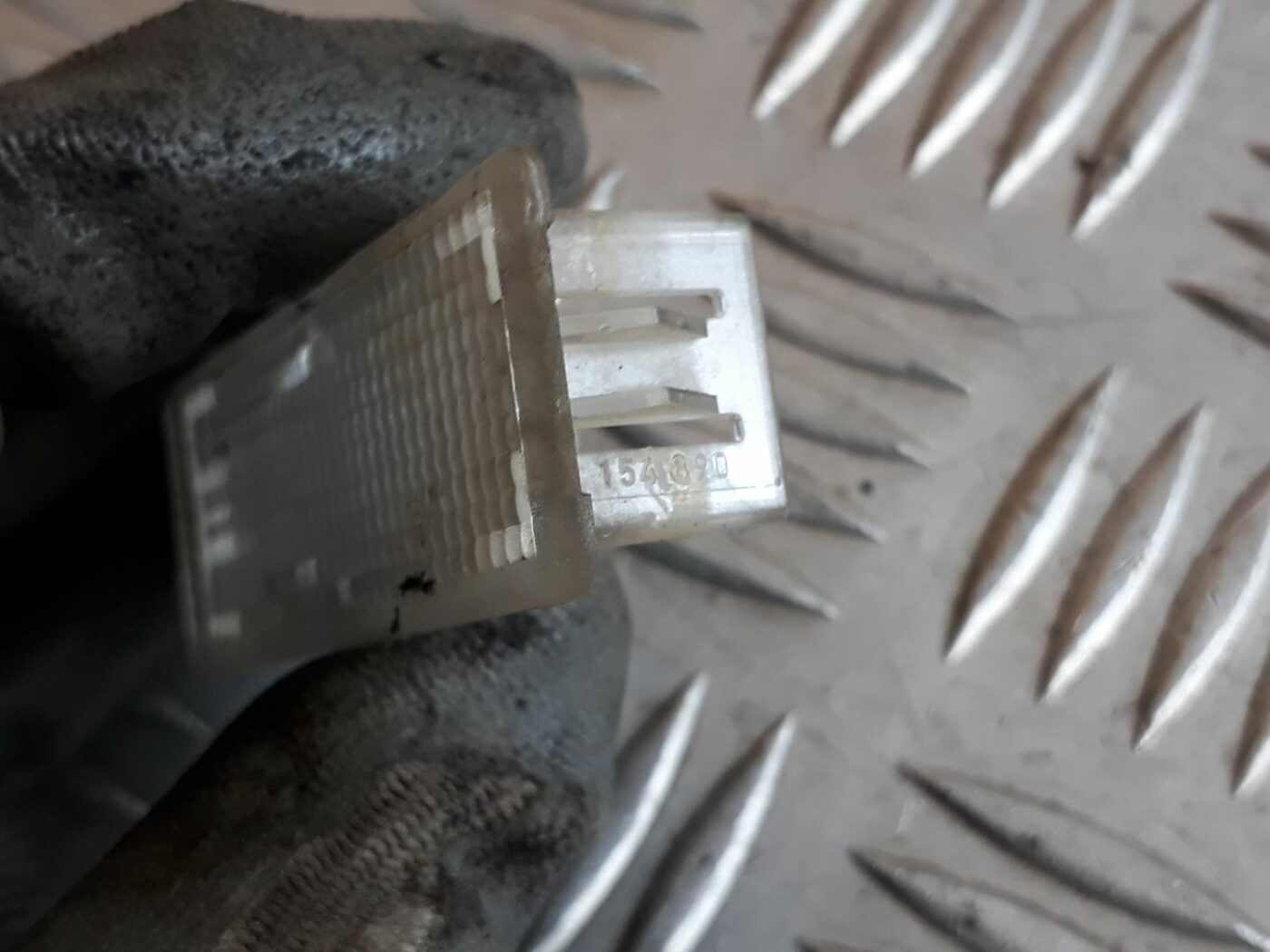 Apgaismojums aizmugurējā statņa apdarē priekš BMW 530D E61 2006 TOURING BLUE 3 Apgaismojums aizmugurējā statņa apdarē priekš BMW 530D E61 2006 TOURING BLUE