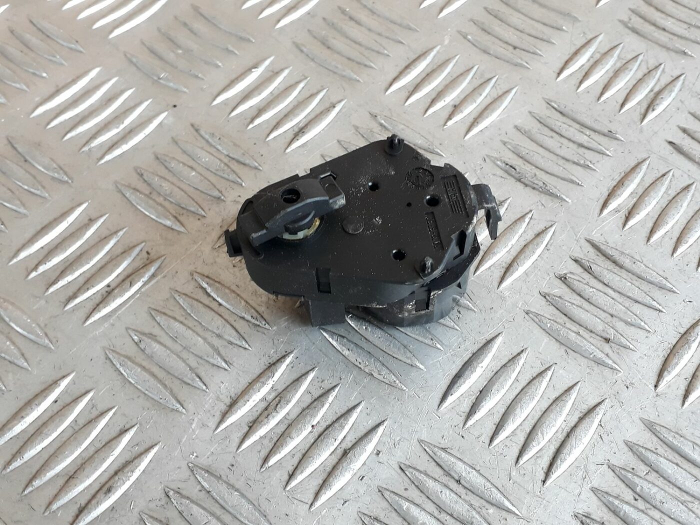 Apsildes sistēmas aktuators priekš BMW 530D E61 2006 TOURING BLUE