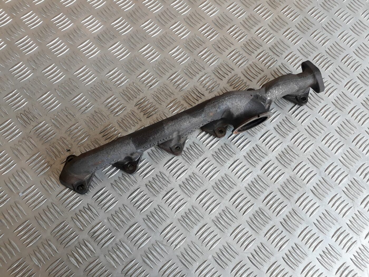 Izplūdes kolektors priekš BMW 530D E61 2006 TOURING BLUE 3 Izplūdes kolektors priekš BMW 530D E61 2006 TOURING BLUE