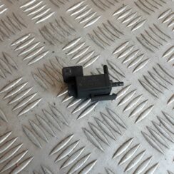 Solenoīda vakuuma vārsts priekš BMW 530D E61 2006 TOURING BLUE