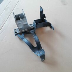 Priekšēja bufera pastiprinātāja kronšteins priekš BMW 530D E61 2006 TOURING BLUE