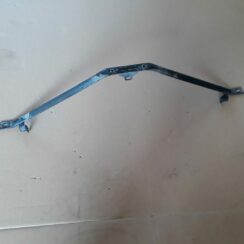 Radiatora kronšteins priekš BMW 530D E61 2006 TOURING BLUE