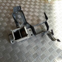 Priekšēja bufera pastiprinātāja kronšteins priekš BMW 530D E61 2006 TOURING BLUE