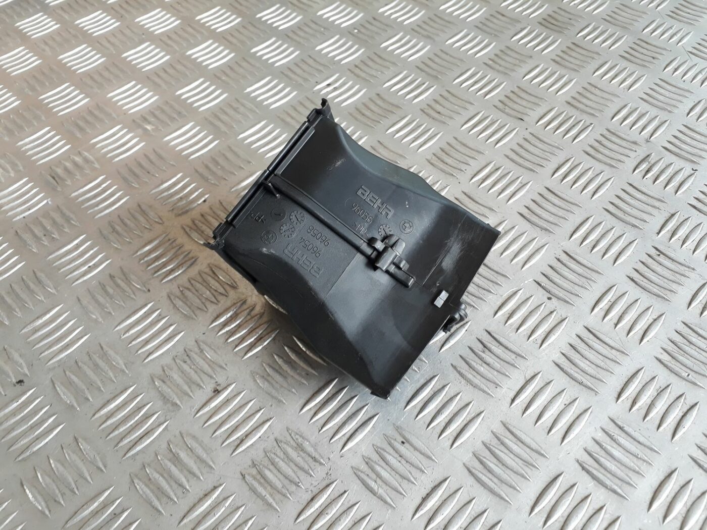 Salona gaisa vads priekš BMW 530D E61 2006 TOURING BLUE