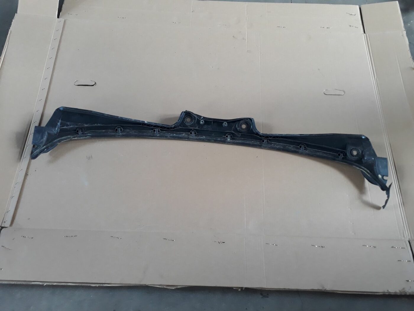 Vējstikla uzlika (deflektors) priekš BMW 530D E61 2006 TOURING BLUE 2 Vējstikla uzlika (deflektors) priekš BMW 530D E61 2006 TOURING BLUE