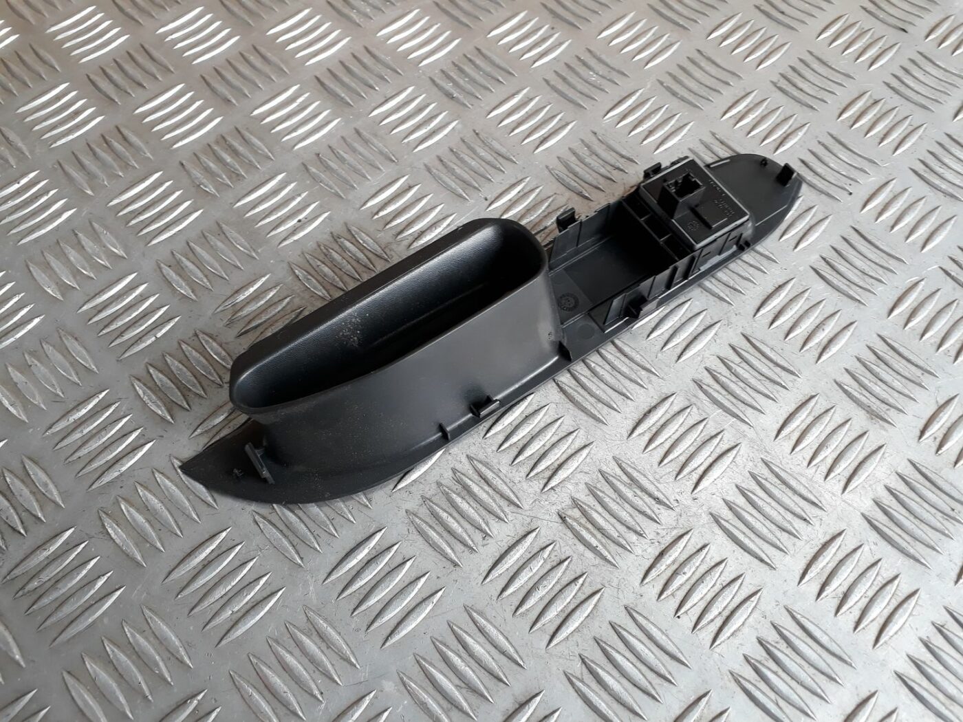 Šofera durvju slēdža pogas priekš SEAT IBIZA 2005