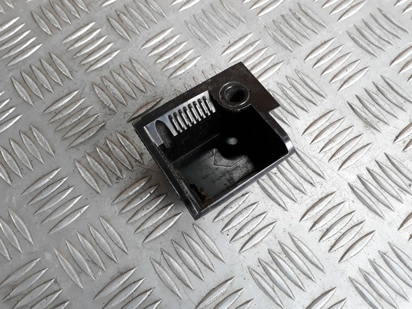 Pelnu trauks priekš SEAT IBIZA 2005 1 Pelnu trauks priekš SEAT IBIZA 2005