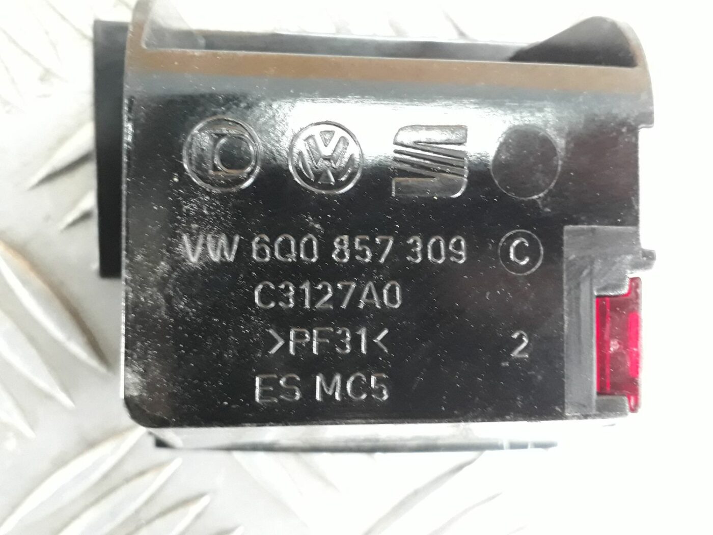 Pelnu trauks priekš SEAT IBIZA 2005 3 Pelnu trauks priekš SEAT IBIZA 2005