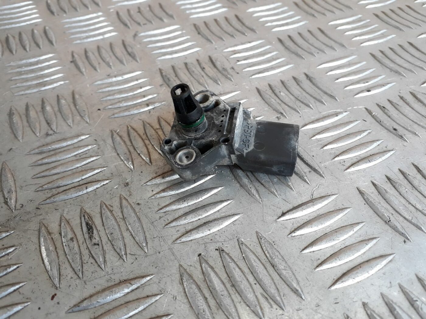 Ieplūdes kolektora spiediena devējs priekš SEAT IBIZA 2005 2 Ieplūdes kolektora spiediena devējs priekš SEAT IBIZA 2005