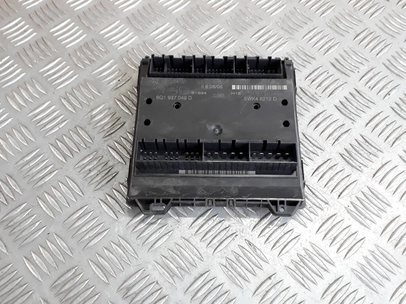 Komforta vadības bloks priekš SEAT IBIZA 2005 1 Komforta vadības bloks priekš SEAT IBIZA 2005