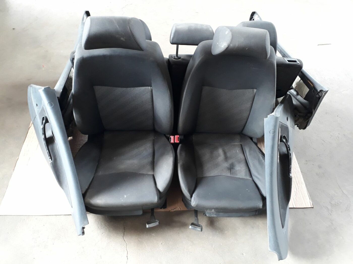 Sēdekļu komplekts priekš SEAT IBIZA 2005 1 Sēdekļu komplekts priekš SEAT IBIZA 2005