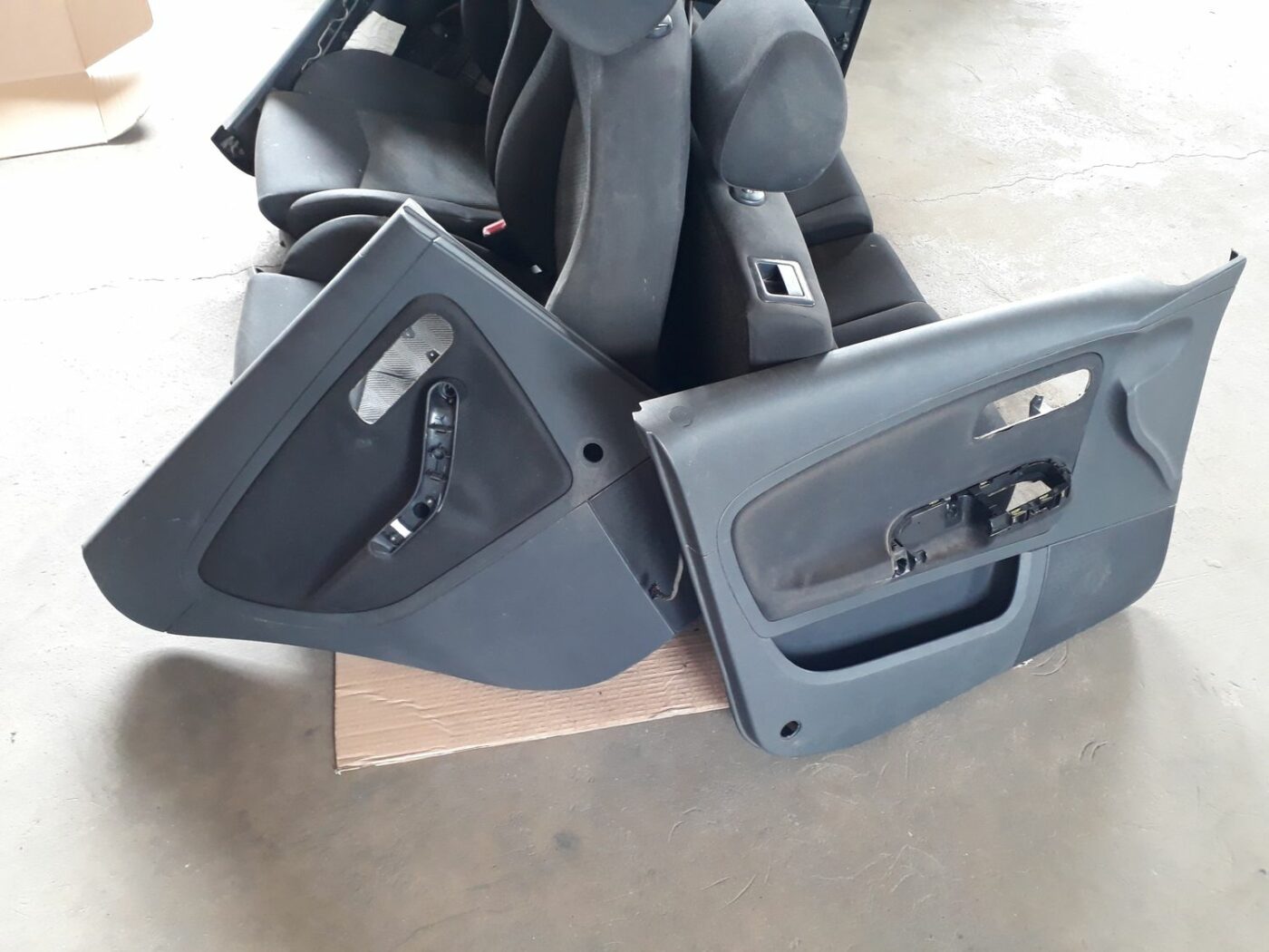 Sēdekļu komplekts priekš SEAT IBIZA 2005 11 Sēdekļu komplekts priekš SEAT IBIZA 2005