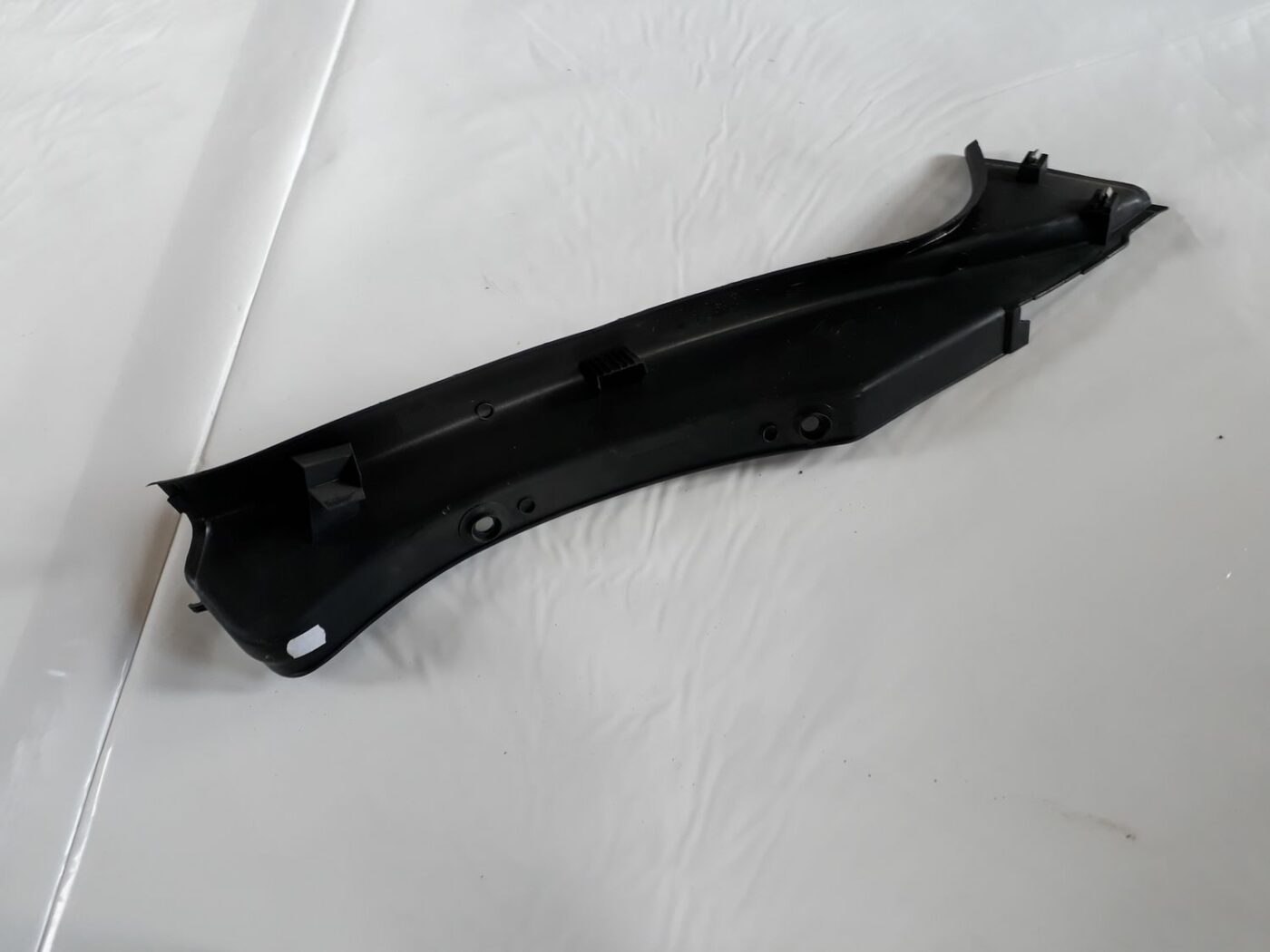 Sliekšņa aizmugurēja kreisa uzlika (salonā) priekš SEAT IBIZA 2005 2 Sliekšņa aizmugurēja kreisa uzlika (salonā) priekš SEAT IBIZA 2005