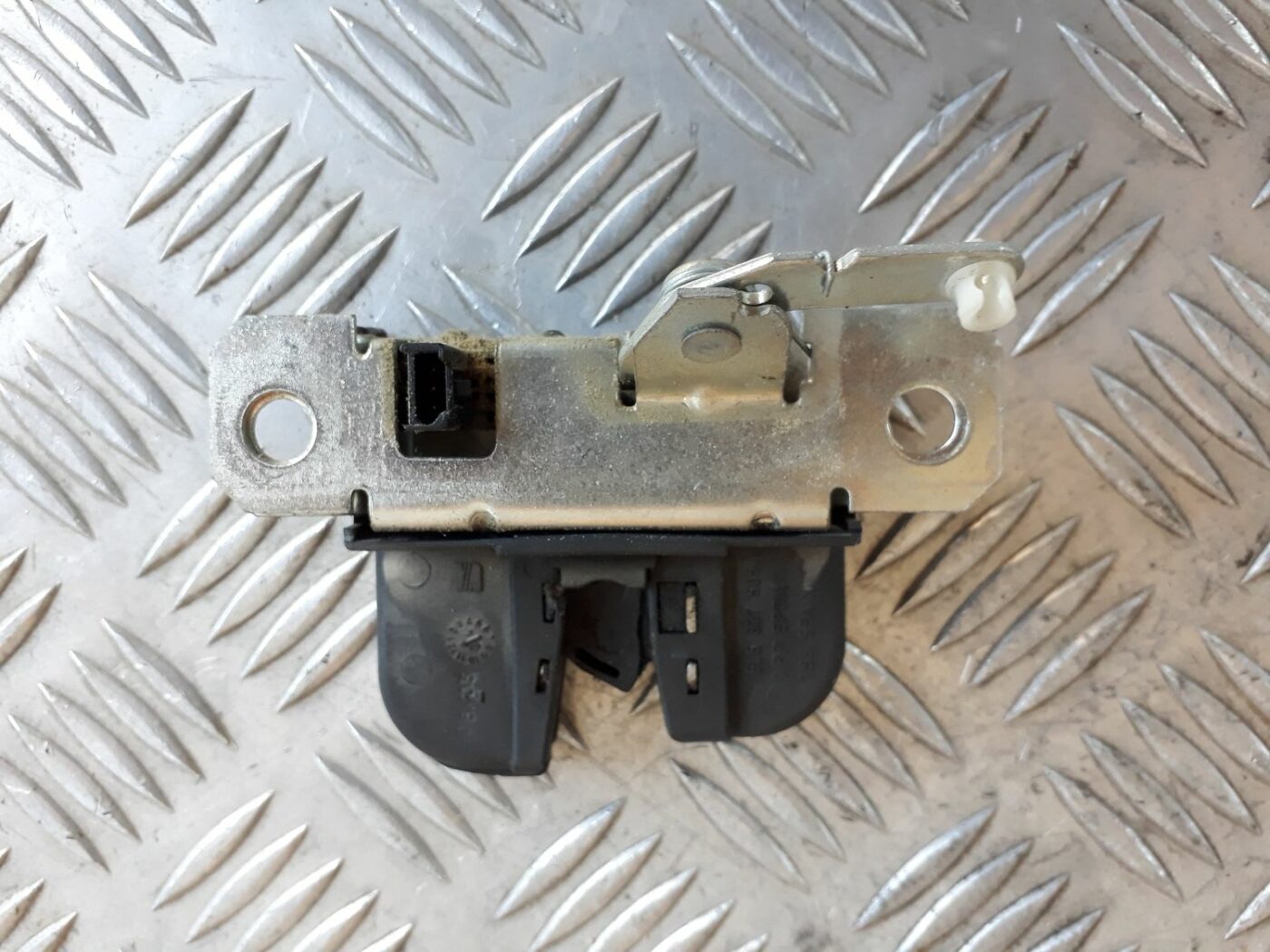 Bagāžnieka vāka slēdzene priekš SEAT IBIZA 2005