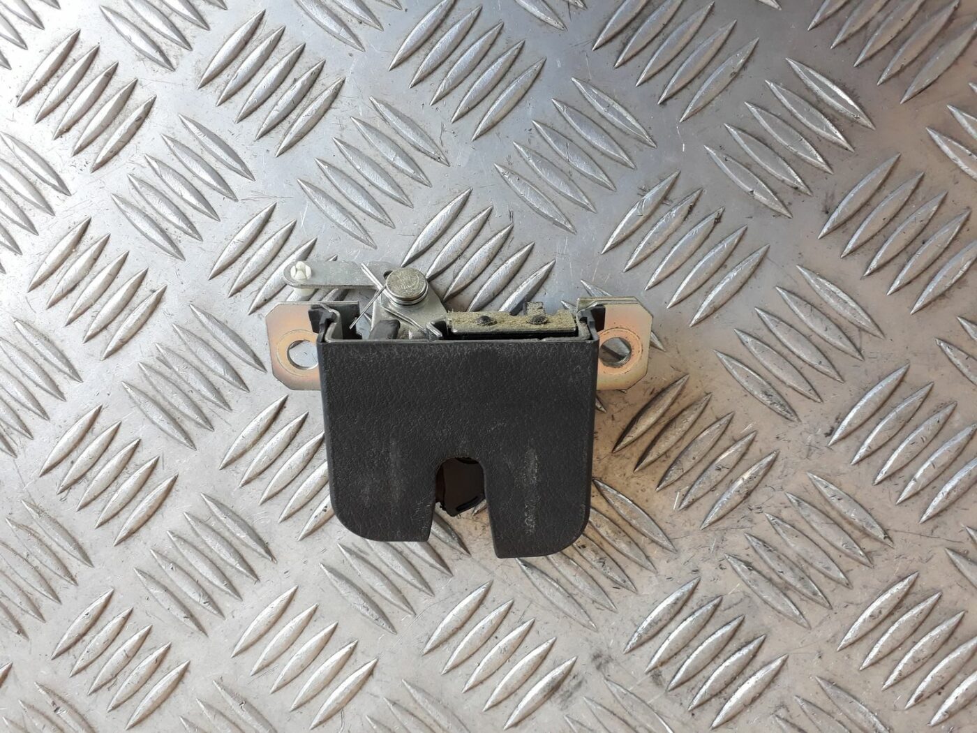 Bagāžnieka vāka slēdzene priekš SEAT IBIZA 2005