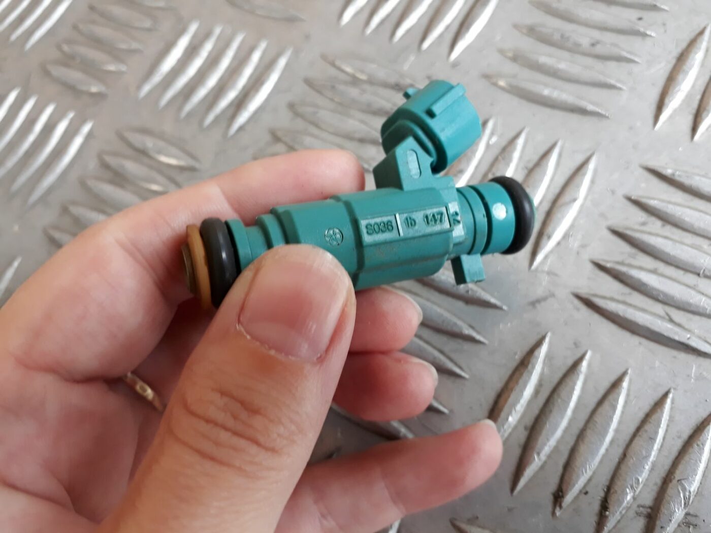 Degvielas smidzinātājs priekš HYUNDAI I20 2011 4 Degvielas smidzinātājs priekš HYUNDAI I20 2011