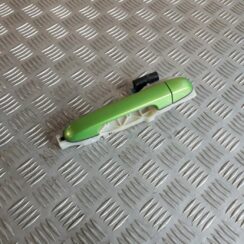 Aizmugurējais kreisais durvju rokturis priekš HYUNDAI I20 2011