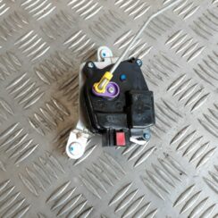 Bagažnieka vāka slēdzenes motors priekš HYUNDAI I20 2011