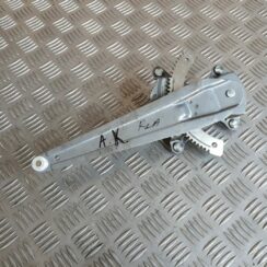 Stikla pacelšanas mehānisms aizmugurējais kreisais priekš HYUNDAI I20 2011