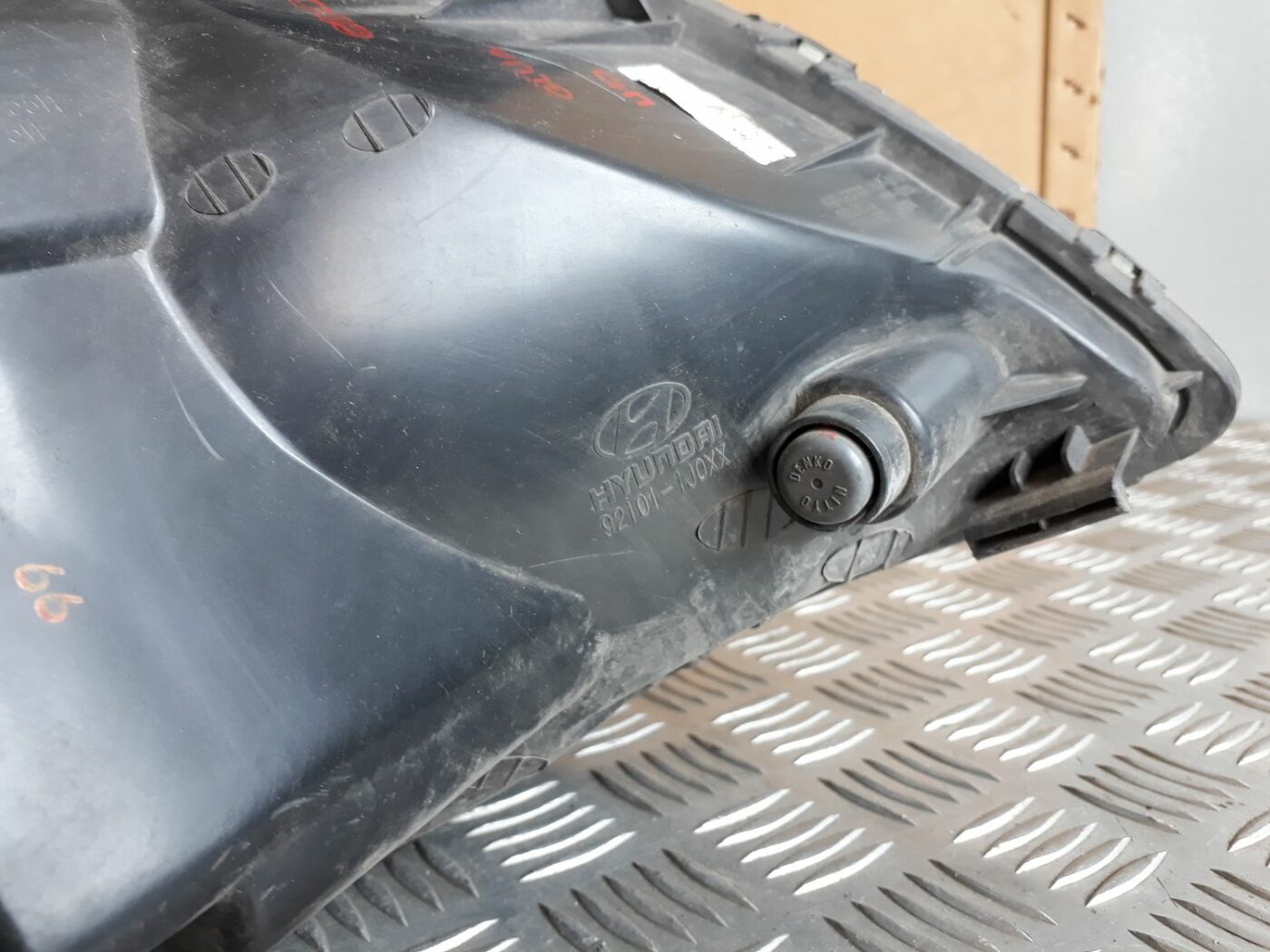 Priekšējais kreisais lukturis priekš HYUNDAI I20 2011 11 Priekšējais kreisais lukturis priekš HYUNDAI I20 2011