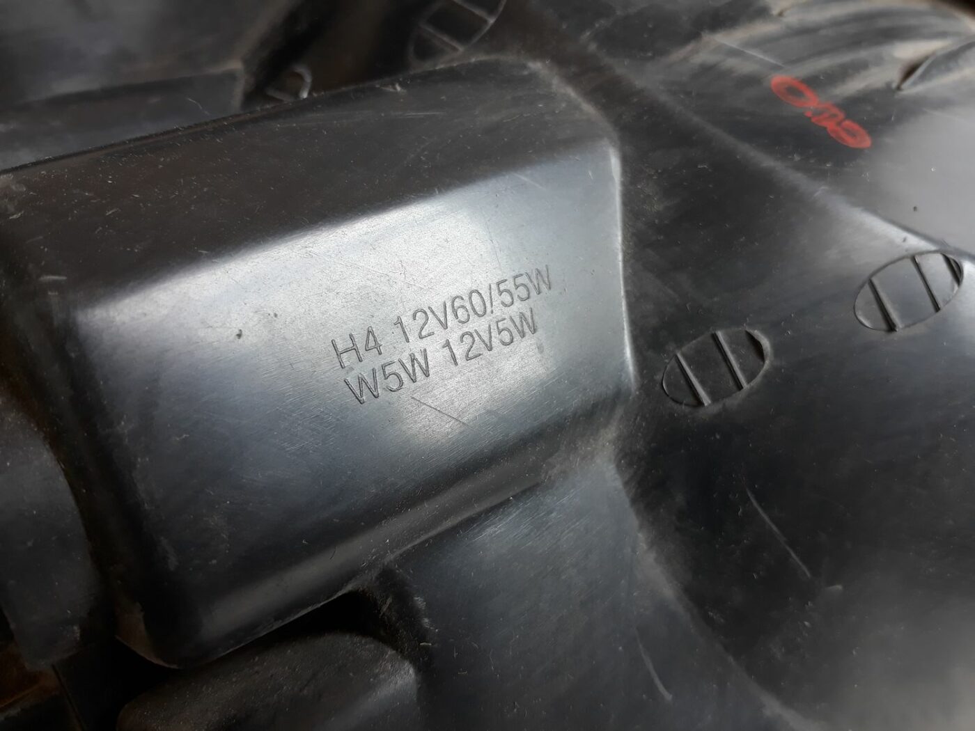 Priekšējais kreisais lukturis priekš HYUNDAI I20 2011 10 Priekšējais kreisais lukturis priekš HYUNDAI I20 2011