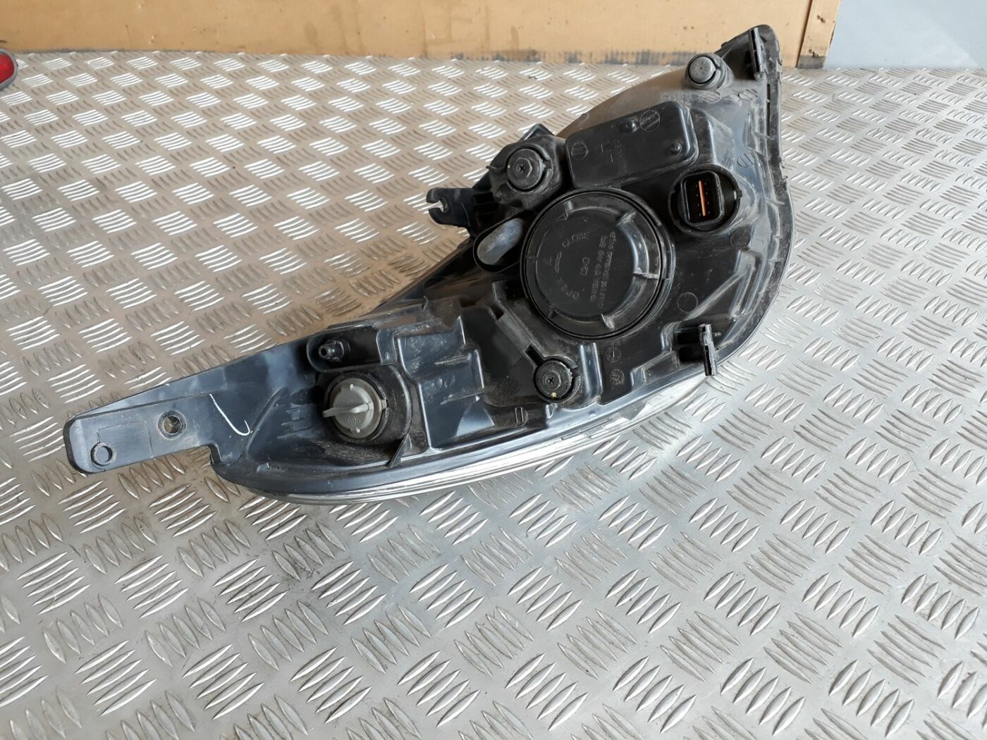 Priekšējais kreisais lukturis priekš HYUNDAI I20 2011 7 Priekšējais kreisais lukturis priekš HYUNDAI I20 2011