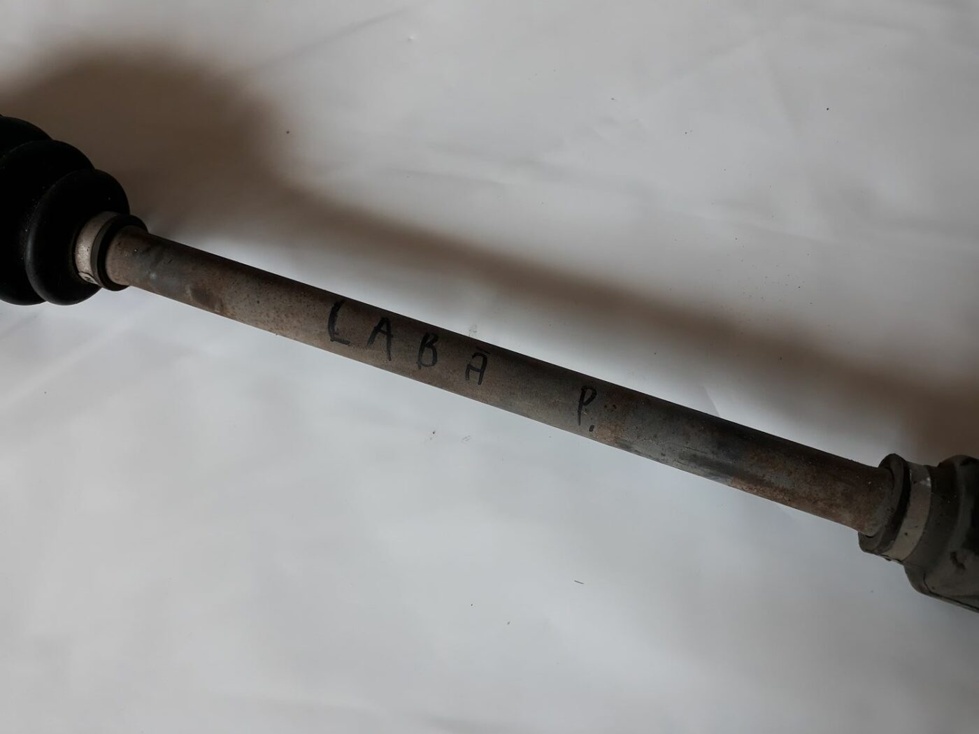 Pusass priekšēja labā priekš HYUNDAI I20 2011 5 Pusass priekšēja labā priekš HYUNDAI I20 2011