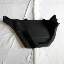 Bagāžnieka nodalījuma sānu apdare priekš HYUNDAI I20 2011