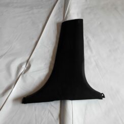 Vidējas salona statnes apdare priekš HYUNDAI I20 2011