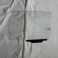 Aizmugurējo kreiso durvju stikls priekš HYUNDAI I20 2011