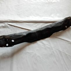 Priekšējā radiatora rāmja augšēja daļa priekš HYUNDAI I20 2011