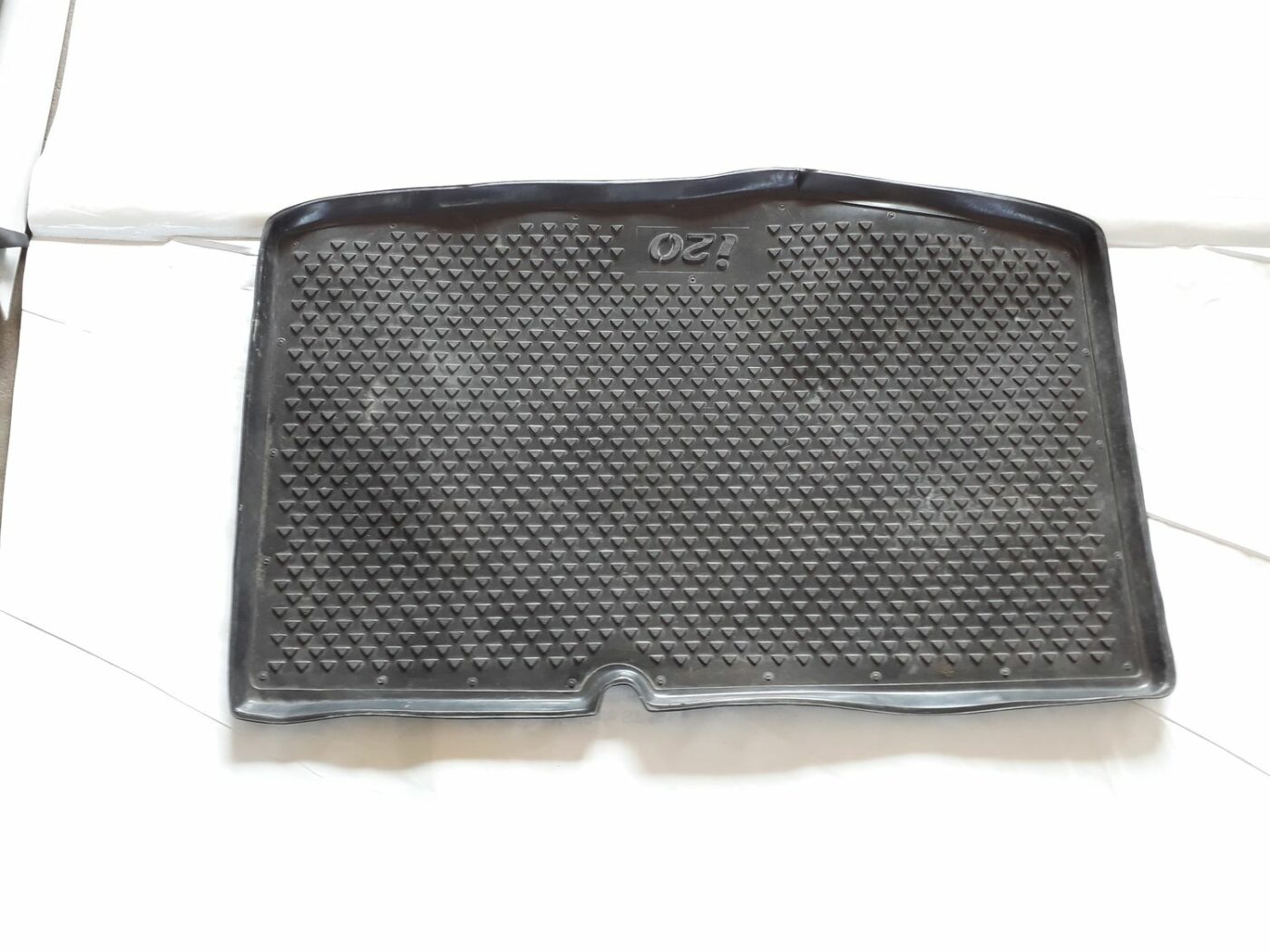 Bagāžnieka nodalījuma paklājs priekš HYUNDAI I20 2011