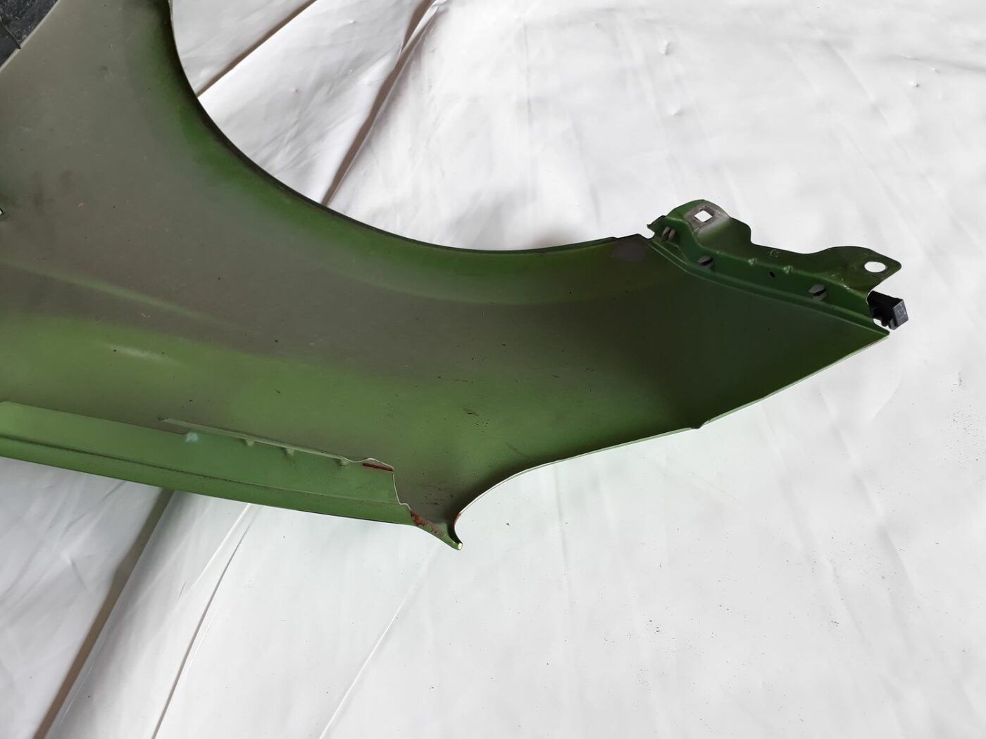 Priekšējais labais spārns priekš HYUNDAI I20 2011