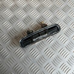 Aizmugurējais kreisais durvju rokturis priekš AUDI A4 1999