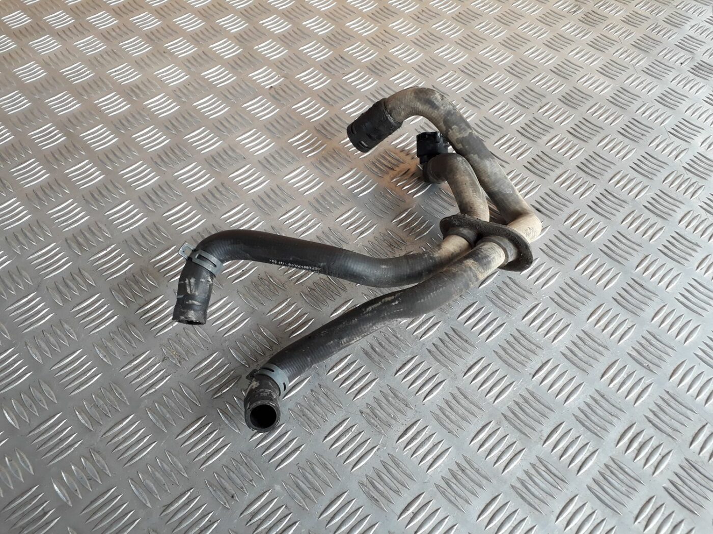 Dzesēšanas caurules priekš AUDI A4 1999 1 Dzesēšanas caurules priekš AUDI A4 1999