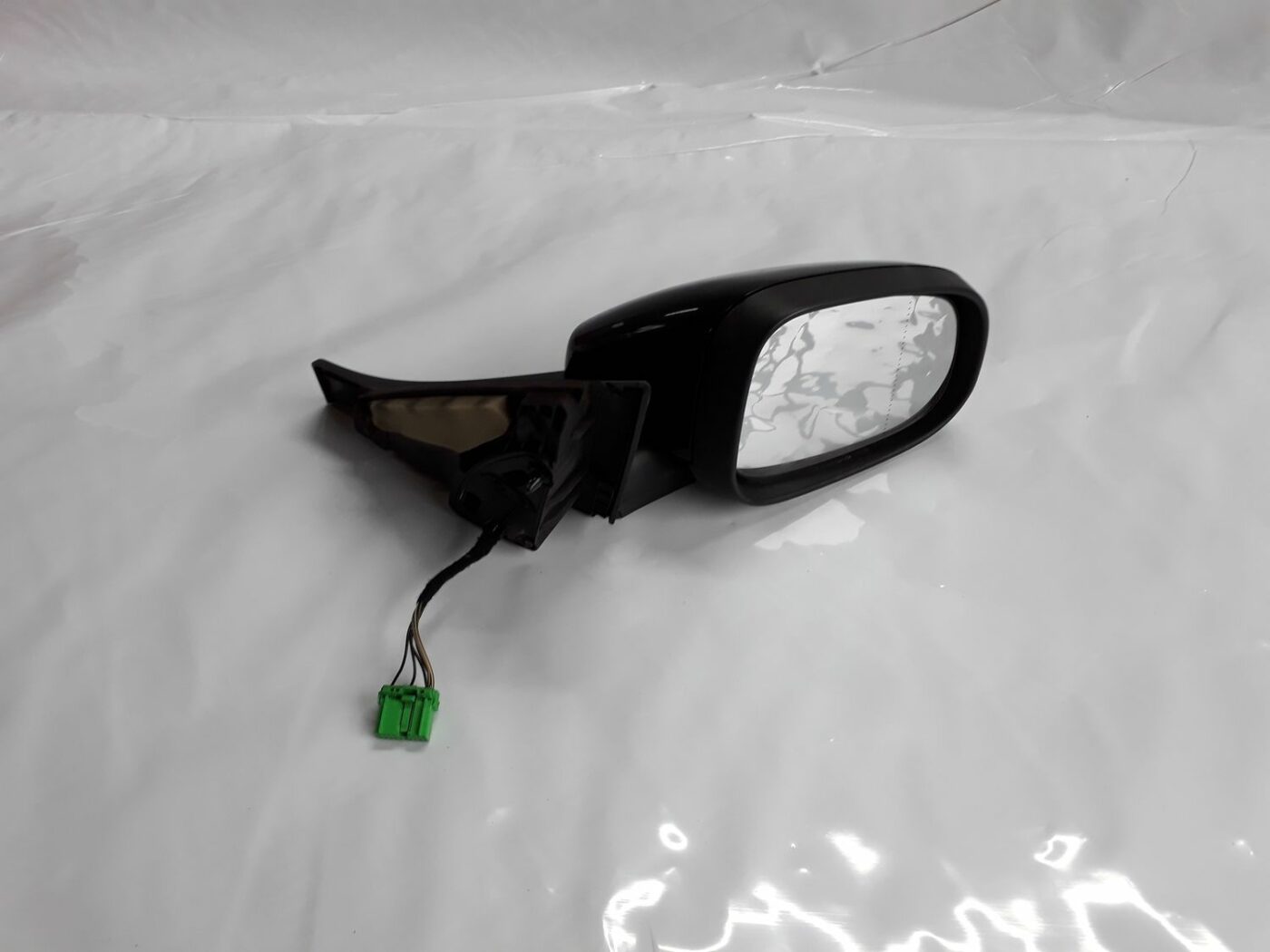 Ārējais spogulis, pa labi priekš VOLVO V70 2010 1 Ārējais spogulis, pa labi priekš VOLVO V70 2010