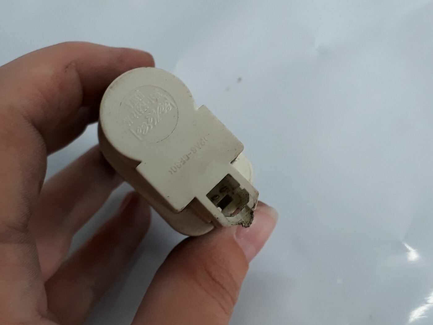 Bremžu signāla slēdzis priekš VOLVO V70 2010 4 Bremžu signāla slēdzis priekš VOLVO V70 2010