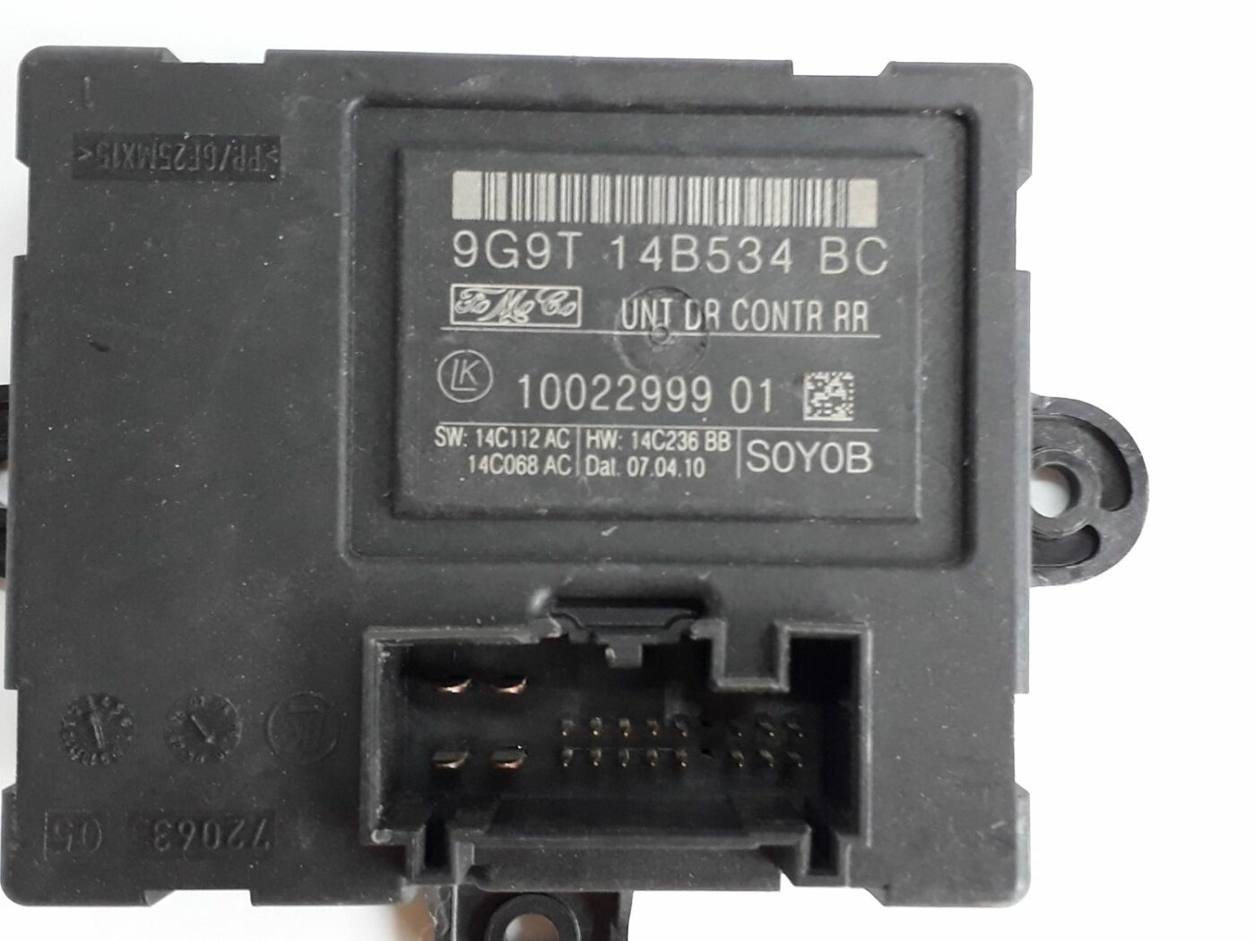 Durvju vadības bloks priekš VOLVO V70 2010