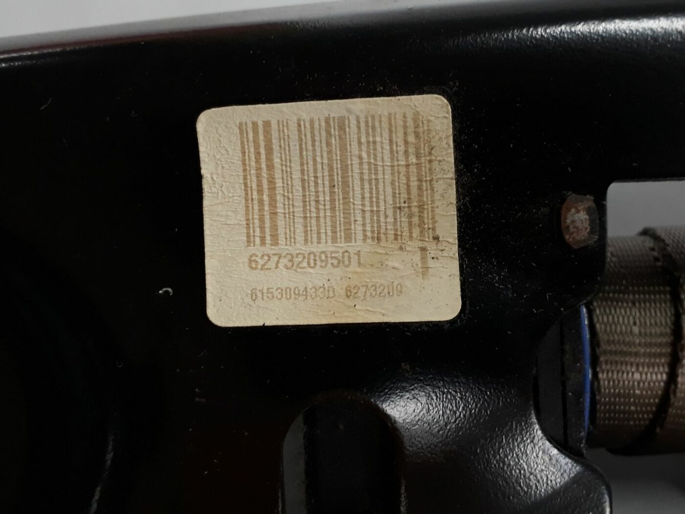 Priekšējā kreisā drošības josta priekš VOLVO V70 2010 9 Priekšējā kreisā drošības josta priekš VOLVO V70 2010