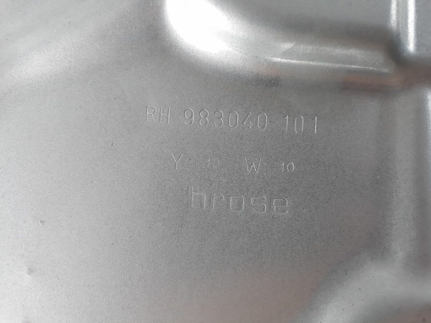 Stikla pacelšanas mehānisma panele priekš VOLVO V70 2010