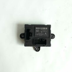 Durvju vadības bloks priekš VOLVO V70 2010