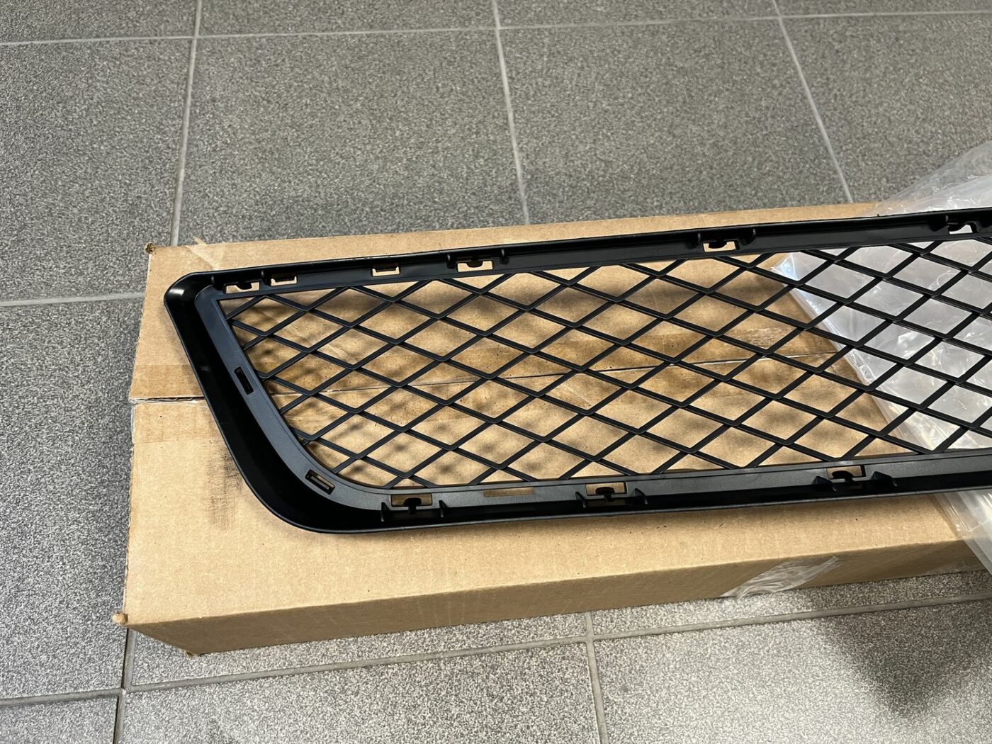 Bufera reste priekš BMW X5 E70 2006-2013 6 Bufera reste priekš BMW X5 E70 2006-2013