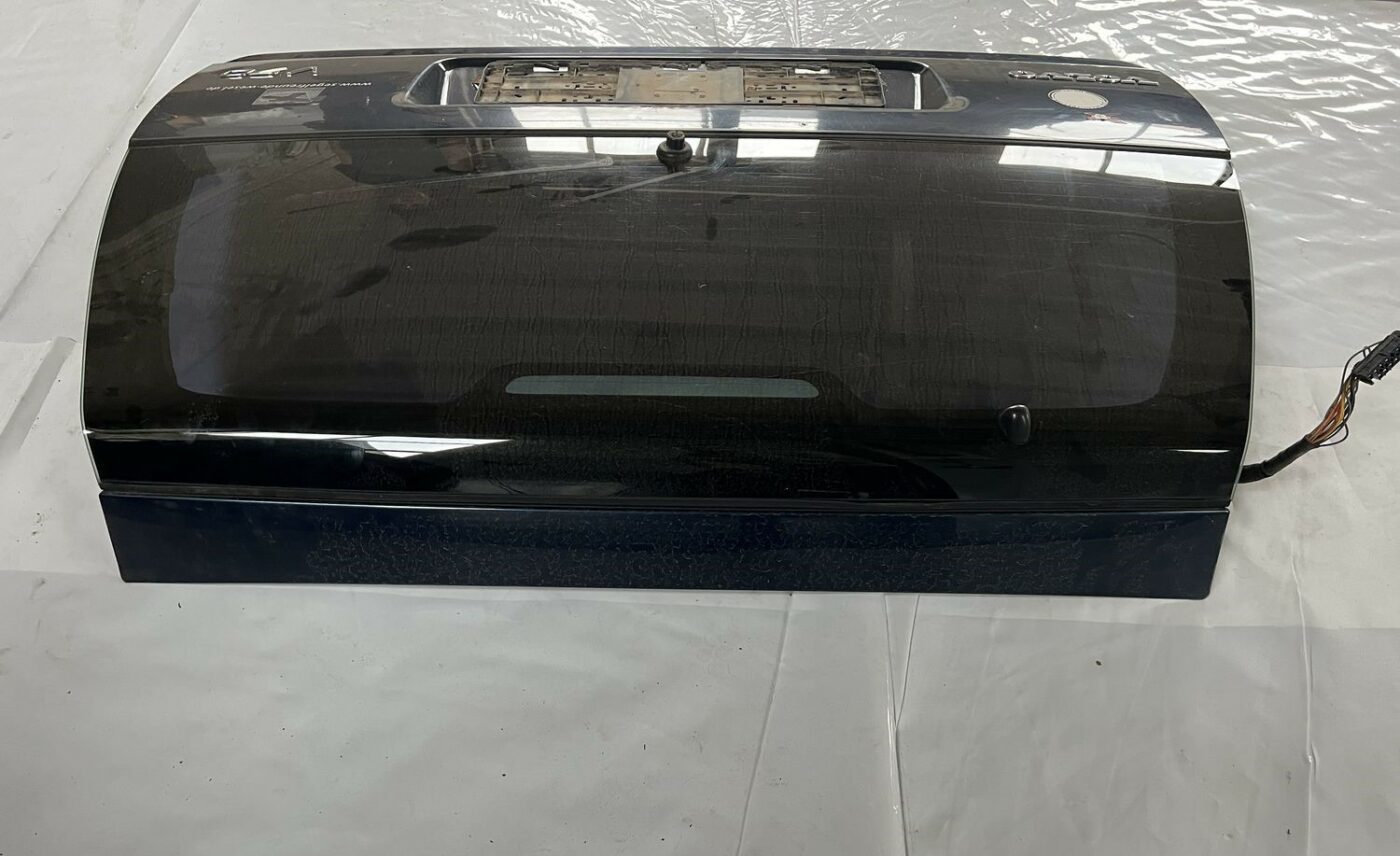 Bagāžnieka vāks priekš VOLVO V70 2000 8 Bagāžnieka vāks priekš VOLVO V70 2000