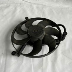 Dzesēšanas radiatora ventilators priekš AUDI A4 2001 SEDAN