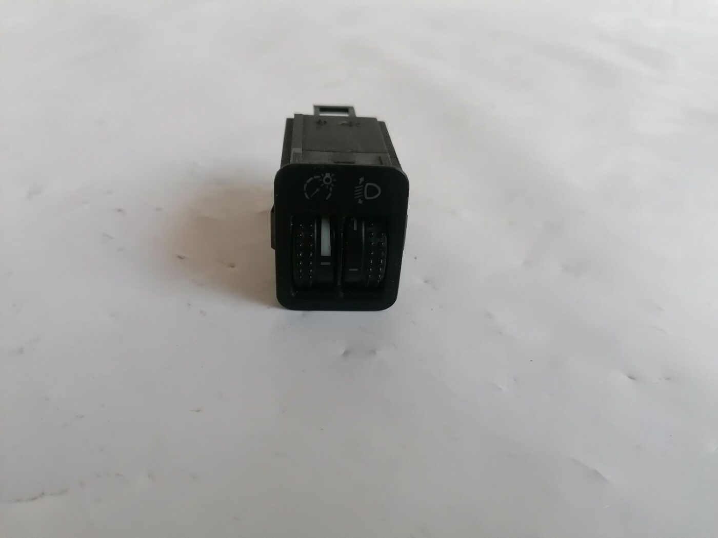 Lukturu augstuma regulēšanas poga priekš VW NEW BEETLE 2001 2 Lukturu augstuma regulēšanas poga priekš VW NEW BEETLE 2001